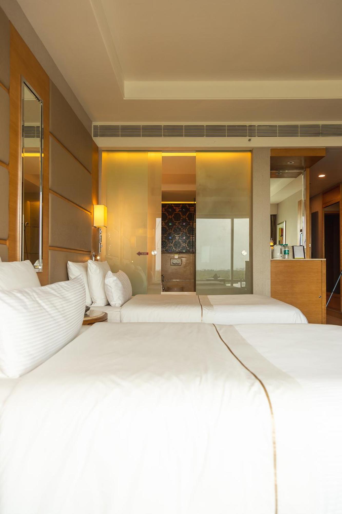 The Westin Chennai Velachery Extérieur photo